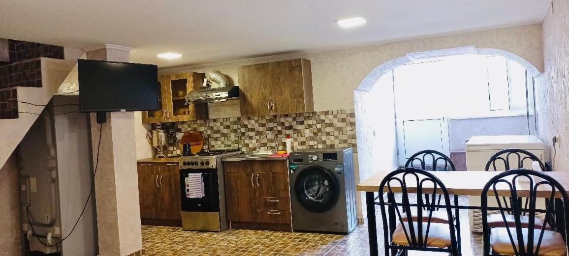 Arsenas Guest House Kazbegi Bagian luar foto
